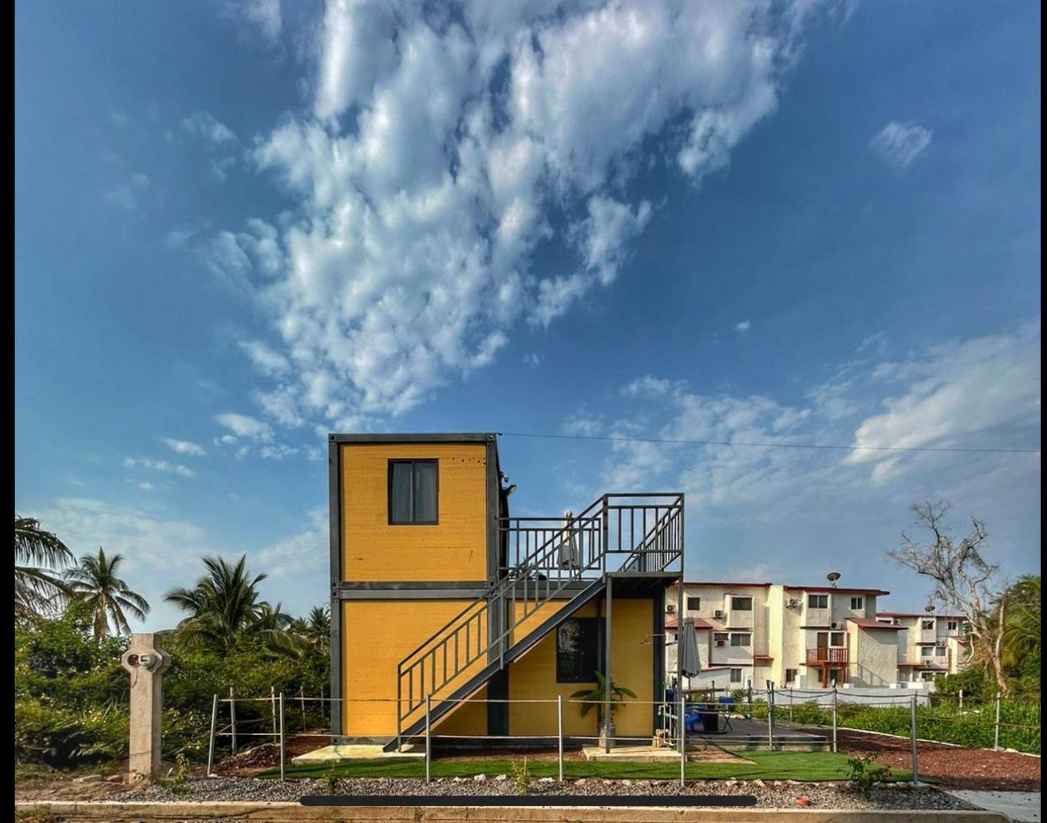 Yellow House 6 Minutos De Playa Barra de Navidad Bilik gambar